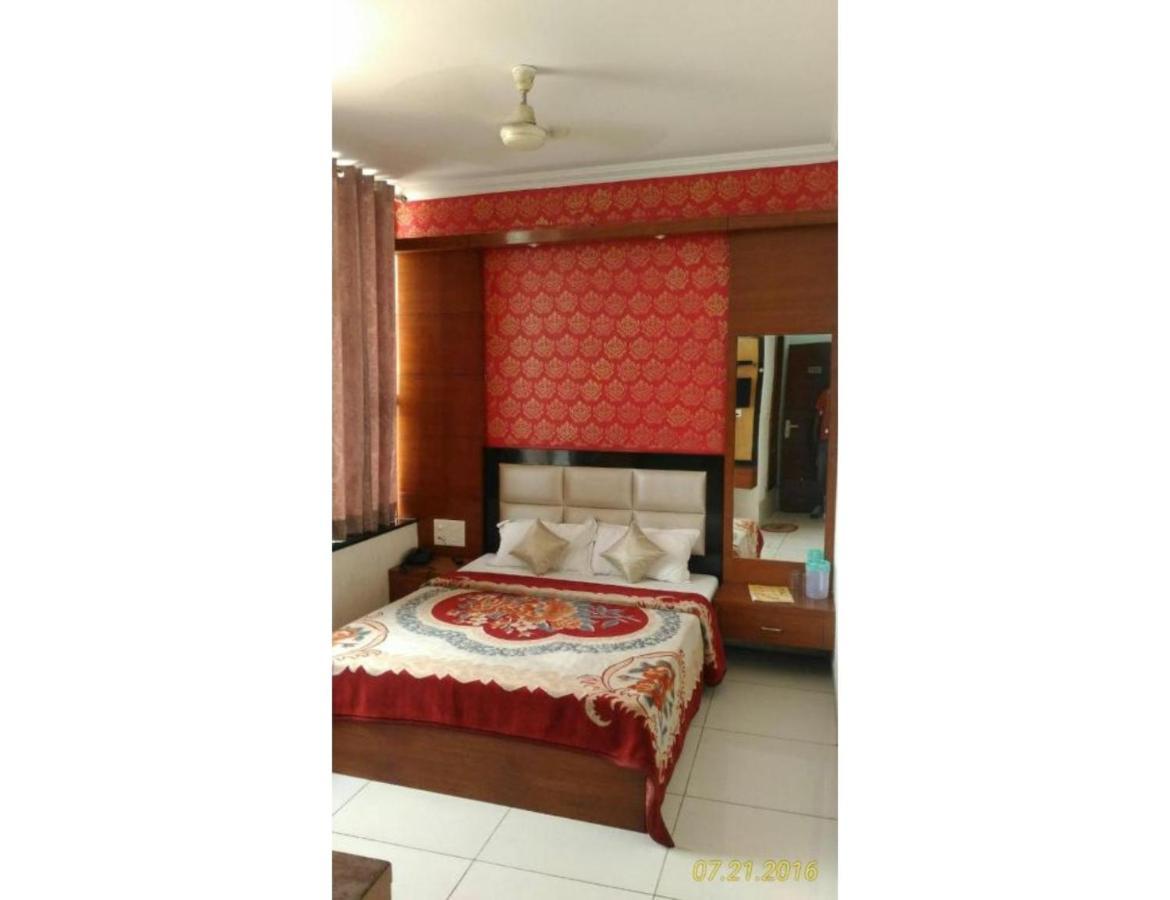Hotel Kirandeep Agra Agra  Εξωτερικό φωτογραφία