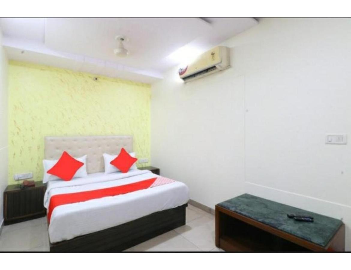 Hotel Kirandeep Agra Agra  Εξωτερικό φωτογραφία