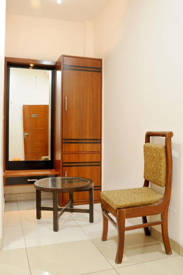 Hotel Kirandeep Agra Agra  Εξωτερικό φωτογραφία